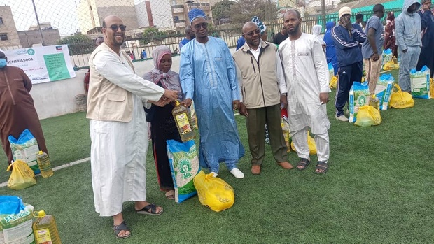 Soutien lors du Ramadan : La Haute autorité du Waqf et l’Ong Direct Aid appuient 700 familles de Dakar Soutien lors du Ramadan : La Haute autorité du Waqf et l’Ong Direct Aid appuient 700 familles de Dakar