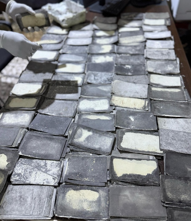 Lutte contre le faux monnayage : Des billets noirs d’une contrevaleur de plus de 4,5 milliards saisis par la Douane Lutte contre le faux monnayage : Des billets noirs d’une contrevaleur de plus de 4,5 milliards saisis par la Douane