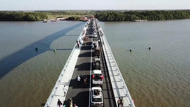 Le Pont Senegambie reliant le Sénégal à la Gambie réalisé avec le concours de la BAD