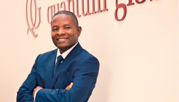 Professeur Kevin Urama Professeur Kevin Urama