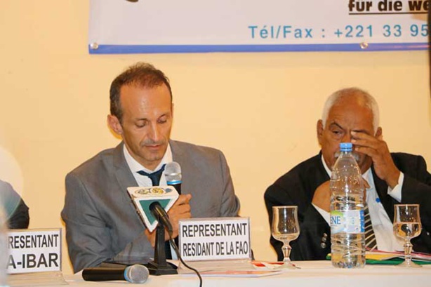 A gauche, M. Vincent Martin représentant résident de la FAO au Sénégal A gauche, M. Vincent Martin représentant résident de la FAO au Sénégal
