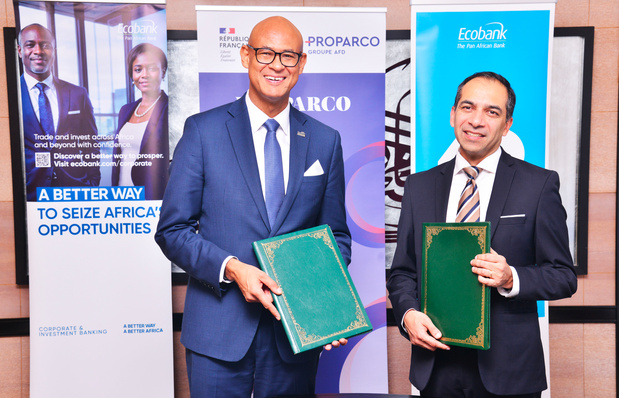 De gauche à droite Jeremy Awori, directeur général du Groupe Ecobank et Djalal Khimdjee, directeur général délégué de Proparco.