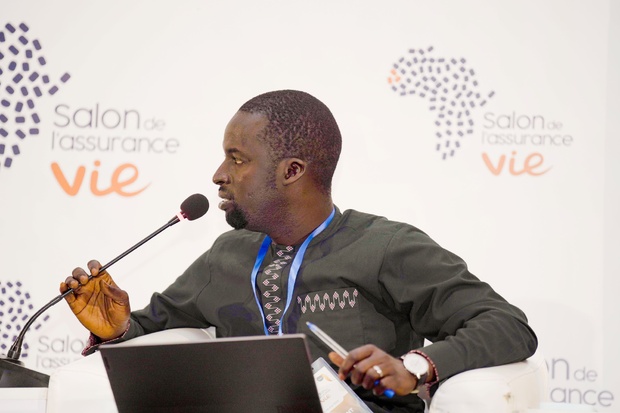 Talla Niang, Inspecteur des Impôts et Domaines Talla Niang, Inspecteur des Impôts et Domaines