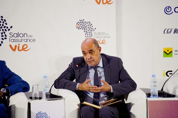 FORMIDABLE RESEAU DE DISTRIBUTION : La banque en toute assurance FORMIDABLE RESEAU DE DISTRIBUTION : La banque en toute assurance