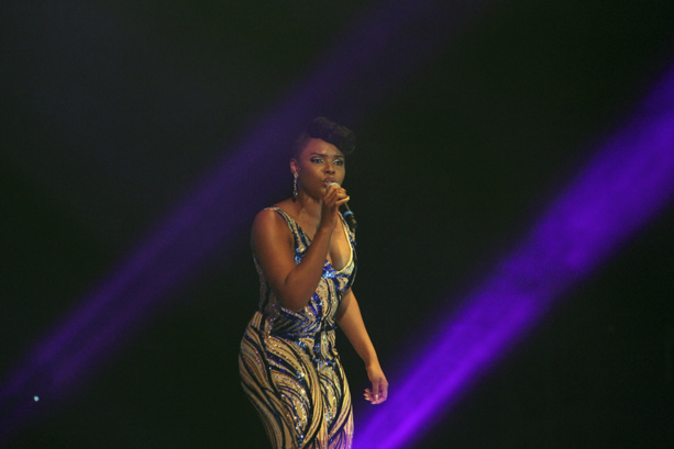 Yemi Alade sur scene Yemi Alade sur scene