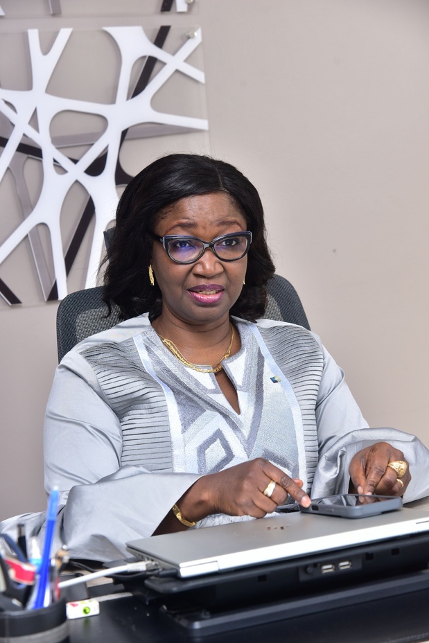 MADAME KHADY BOYE HANNE, PRESIDENTE DE L’APBEF DU SENEGAL: « C’est en combinant l’intermédiation bancaire et l’ingénierie financière que le secteur contribuera à transformer durablement l’économie nationale » MADAME KHADY BOYE HANNE, PRESIDENTE DE L’APBEF DU SENEGAL: « C’est en combinant l’intermédiation bancaire et l’ingénierie financière que le secteur contribuera à transformer durablement l’économie nationale »