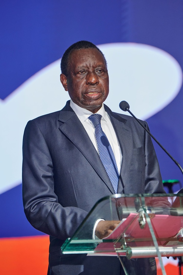 El Hadji Seybatou AW, Président Directeur Général de AVENI RE El Hadji Seybatou AW, Président Directeur Général de AVENI RE