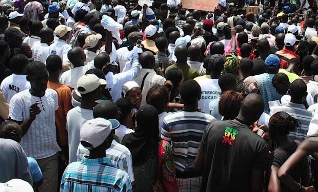 LE CHOMAGE EXPLOSE A 23,3% : Autopsie d'une crise qui s'aggrave