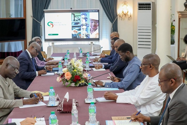 Initiative SunuChampions : Installation des 7 membres du Conseil stratégique par le chef de l’Etat