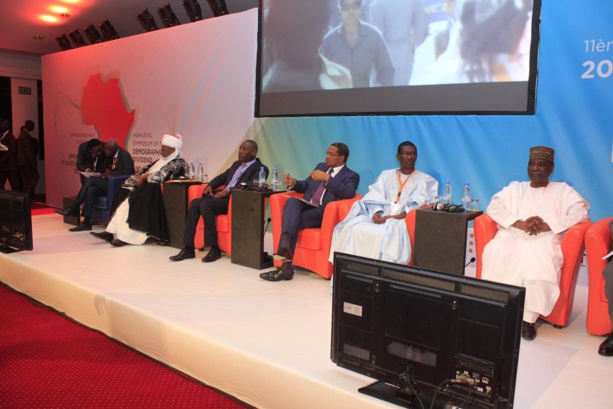 Crédit Photo: UNFPA-Wcaro Crédit Photo: UNFPA-Wcaro