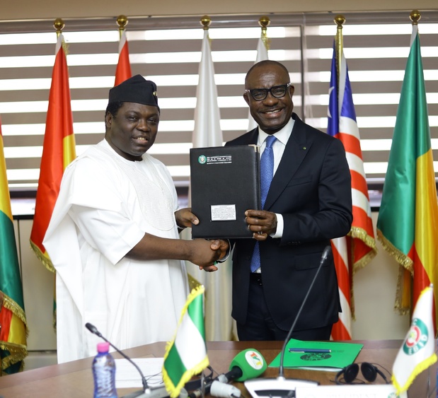 De gauche à droite, Dr Agbu Kefas, Gouverneur exécutif de l’État de Taraba  et Dr George Agyekum Donkor, Président de la Bidc et de son Conseil d’administration