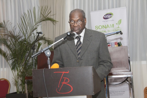 FONDATEUR DU GROUPE SONAM ASSURANCES, DIOULDE NIANE TIRE SA REVERENCE : La prime ultime FONDATEUR DU GROUPE SONAM ASSURANCES, DIOULDE NIANE TIRE SA REVERENCE : La prime ultime
