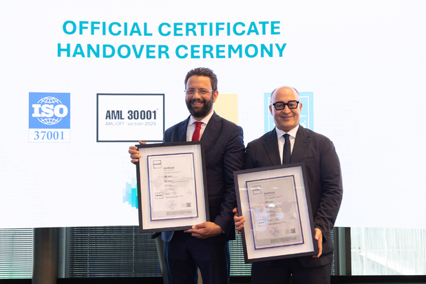 BSIC Sénégal obtient la certification internationale AML 30001 et confirme l'engagement du Groupe BSIC en faveur des meilleurs standards de lutte contre le blanchiment des capitaux et le financement du terrorisme BSIC Sénégal obtient la certification internationale AML 30001 et confirme l'engagement du Groupe BSIC en faveur des meilleurs standards de lutte contre le blanchiment des capitaux et le financement du terrorisme