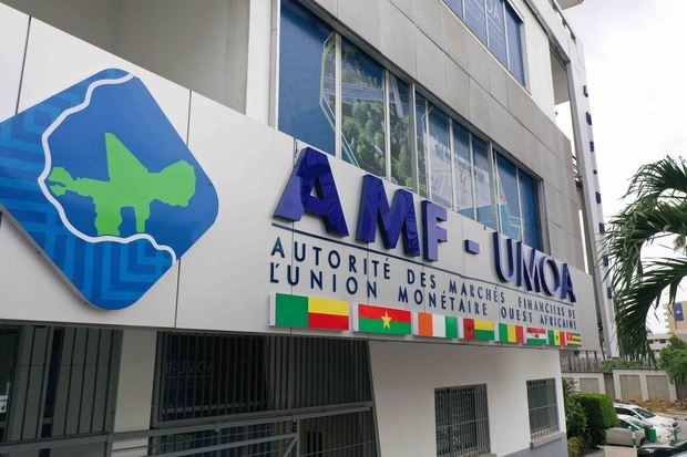 RENFORCEMENT ET SURVEILLANCE DU MARCHE FINANCIER : L'AMF-UMOA sort les griffes RENFORCEMENT ET SURVEILLANCE DU MARCHE FINANCIER : L'AMF-UMOA sort les griffes