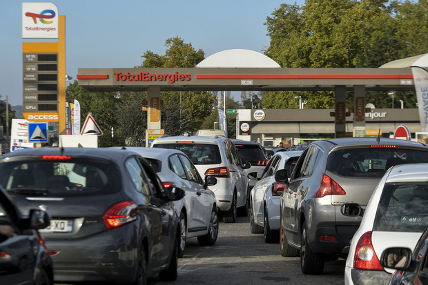 Files d'attente dans les stations-service : Le ministère de l’Energie annonce un retour à la normale