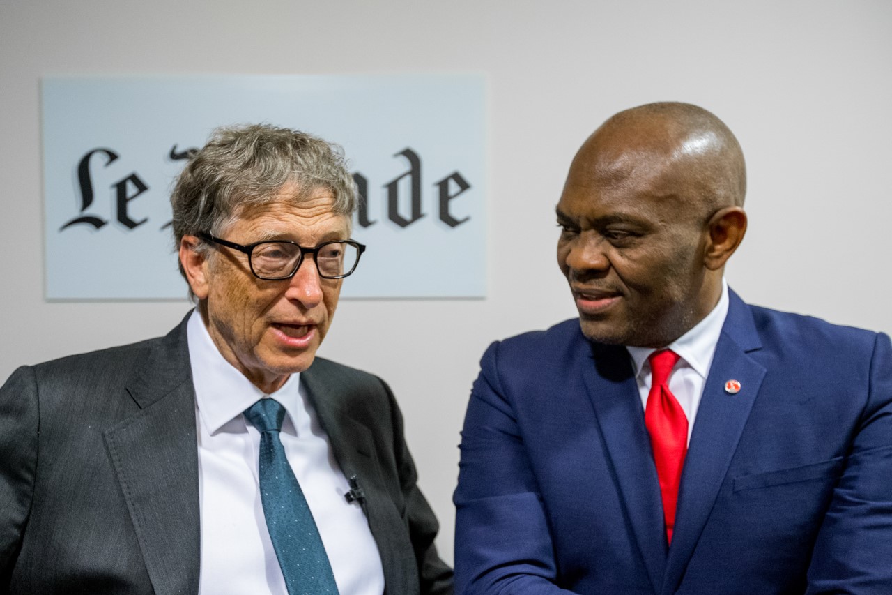 Bill Gates, fondateur de Bill & Melinda Gates Foundation et Tony Elumelu, fondateur de TonyElumeluFoundation, co-panélisteslors du Forum de la Philanthropie organisé par le journal le Monde le lundi dernier à Paris