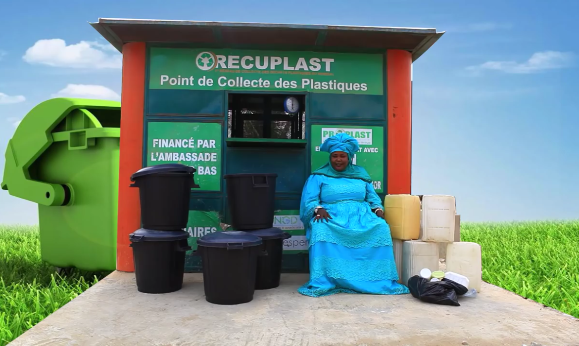 Récupération du plastique : Proplast industrie lance son label « social plastic label Recuplast »