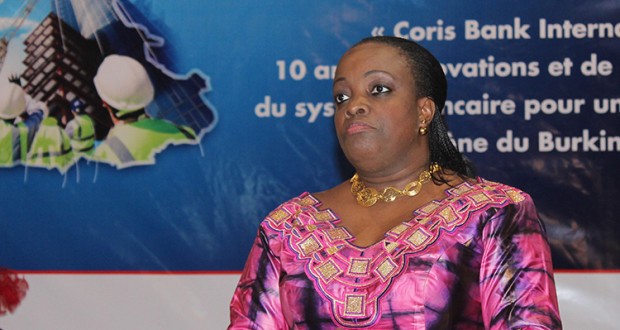 Banques : Aïssata Koné Sidibé remplace Patrick Mestrallet à la tête du Club des dirigeants de banques et Etablissement de Crédits d'Afrique Banques : Aïssata Koné Sidibé remplace Patrick Mestrallet à la tête du Club des dirigeants de banques et Etablissement de Crédits d'Afrique