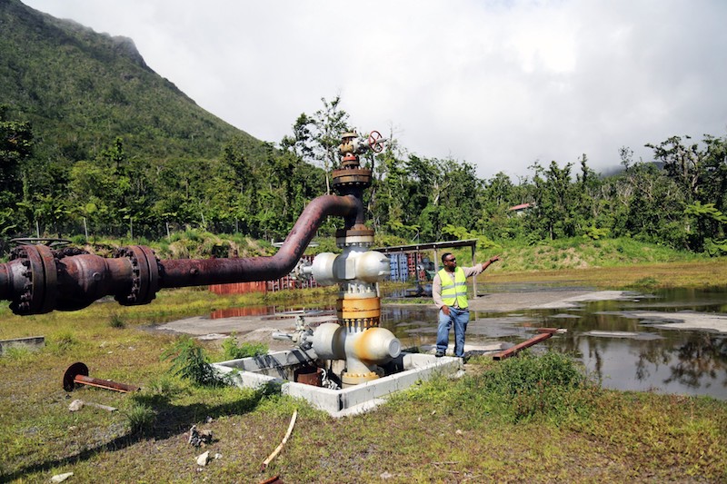 « Nous allons rebondir » : Témoignages de Dominiquais après la tempête « Nous allons rebondir » : Témoignages de Dominiquais après la tempête