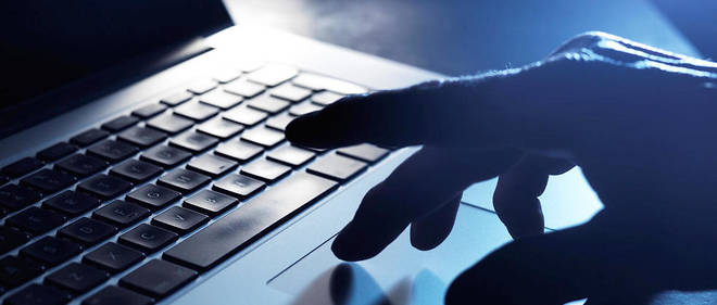 Les femmes journalistes et le harcèlement en ligne Les femmes journalistes et le harcèlement en ligne