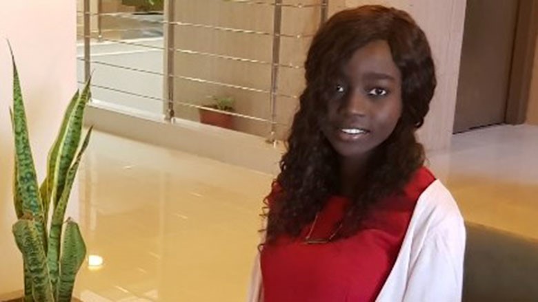 Ndeye Anta Diouck , Lauréate du concours Blog4Dev2019 au Sénégal  suit la licence en sciences économiques à l’UCAD (FASEG) et parallèlement  une formation professionnelle à l’Institut de management de Dakar (IMAN)