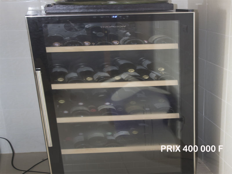 VENDS CAUSE DÉPART
