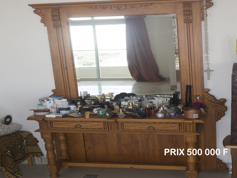 VENDS CAUSE DÉPART