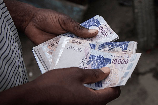 Fraude fiscale en Afrique Les pertes annuelles estimées  entre 15 mille et 30 mille milliards de francs CFA