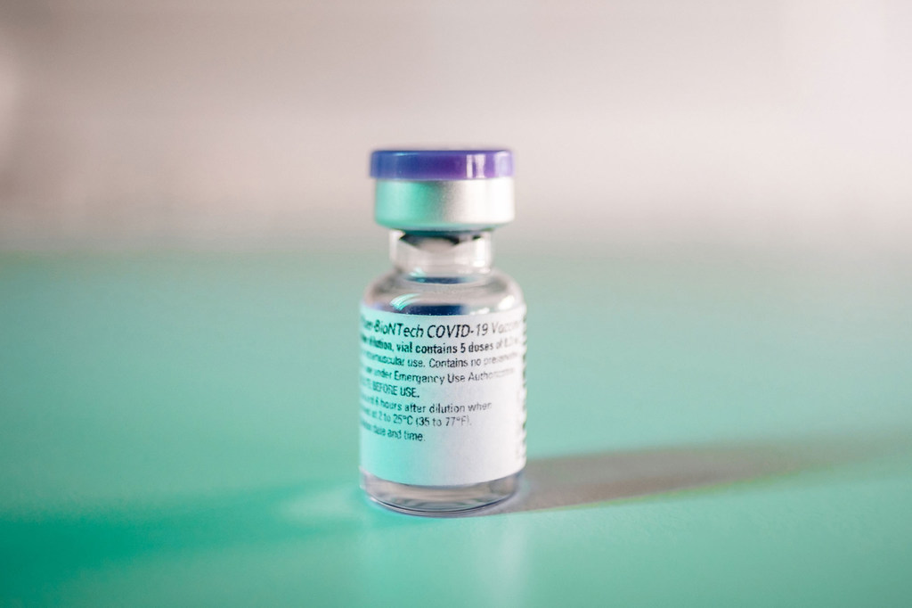 Vaccins contre la Covid-19: deux milliards de doses sécurisées (OMS)