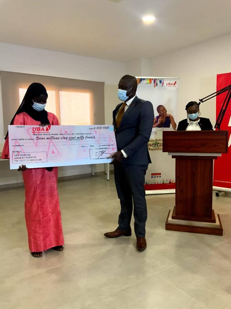 Remise de distinctions aux lauréats du Concours national de dissertation : La fondation Uba prime l’excellence
