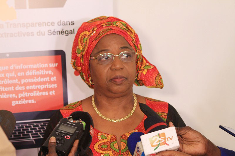Revalidation du Sénégal pour la gestion du secteur extractif : Awa Mari Colle Seck se dit optimiste