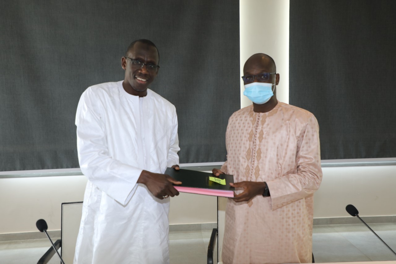 Gestion axée sur les performances : Bassirou Samba NIASSE signe des contrats annuels d’objectifs avec les directeurs de la Dgid