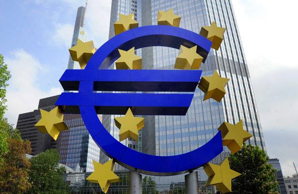 Politique Monétaire : En 2014, la BCE va devoir faire de l'anti-Fed