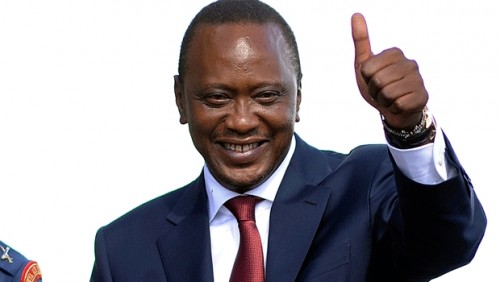 Le président kényan Uhuru Kenyatta annonce la baisse de son salaire