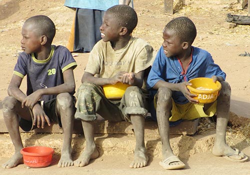 Sénégal: Agir d'urgence pour éliminer la mendicité forcée des enfants Sénégal: Agir d'urgence pour éliminer la mendicité forcée des enfants