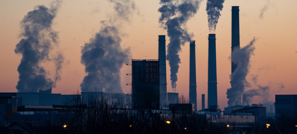 Climat : « Les industriels des énergies fossiles et leurs complices doivent rendre des comptes » - Guterres