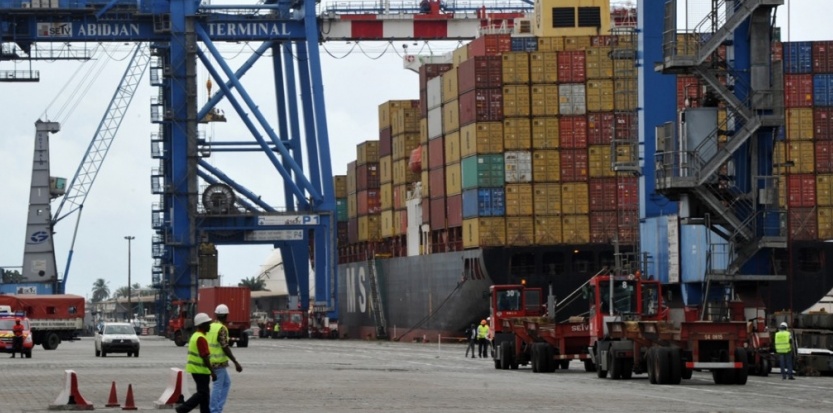 Des experts dénoncent l’attribution à Bolloré du deuxième terminal à conteneurs d'Abidjan