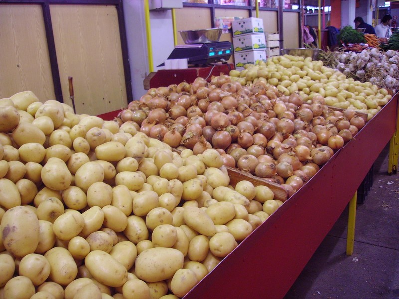 Préparatifs Tabaski 2014 : les prix de l’oignon et de la pomme de terre jugés abordables par les consommateurs.