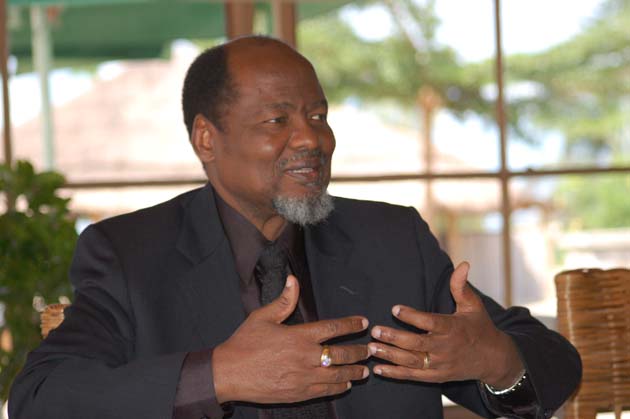 Joaquim Chissano, ancient président du Mozambique, copréside le groupe de travail de la Conférence internationale sur la population et le développement (CIPD)