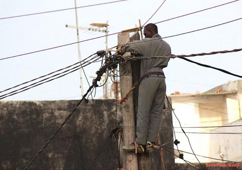 Accès universel à l’électricité : Macky Sall pour une accélération de la mise en œuvre du programme d’urgence d’électrification rurale
