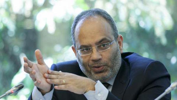 M. Carlos Lopes , Secrétaire exécutif de la Commission économique pour l'Afrique