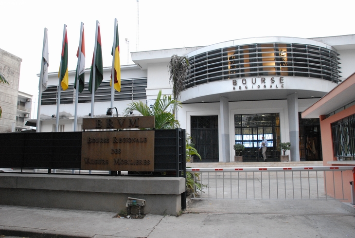 Bourse : La BRVM démarre  la semaine à la baisse Bourse : La BRVM démarre  la semaine à la baisse