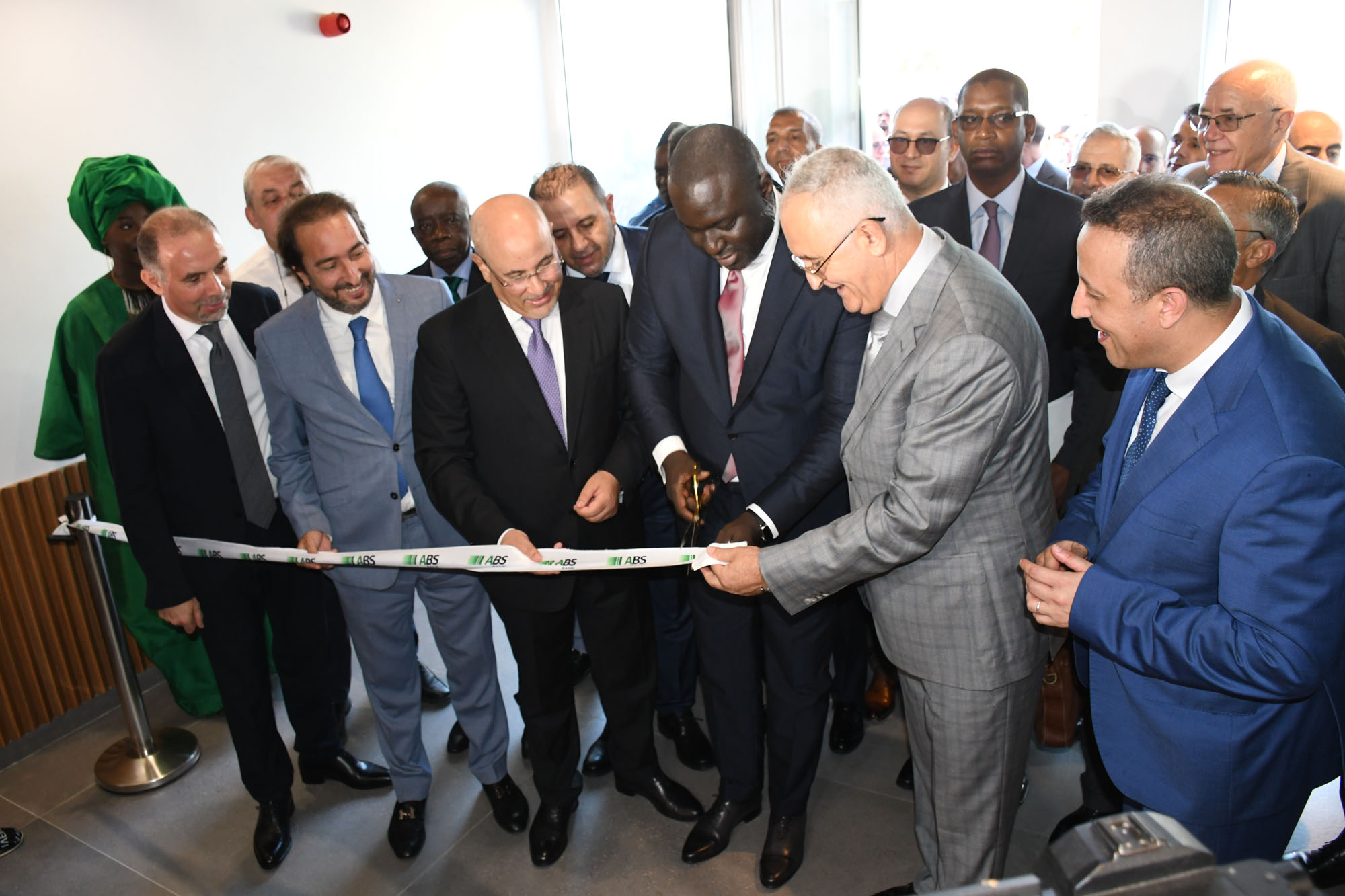 Secteur bancaire sénégalais : L’Abs Bank arrive avec un capital de 100 millions de dollars américains Secteur bancaire sénégalais : L’Abs Bank arrive avec un capital de 100 millions de dollars américains