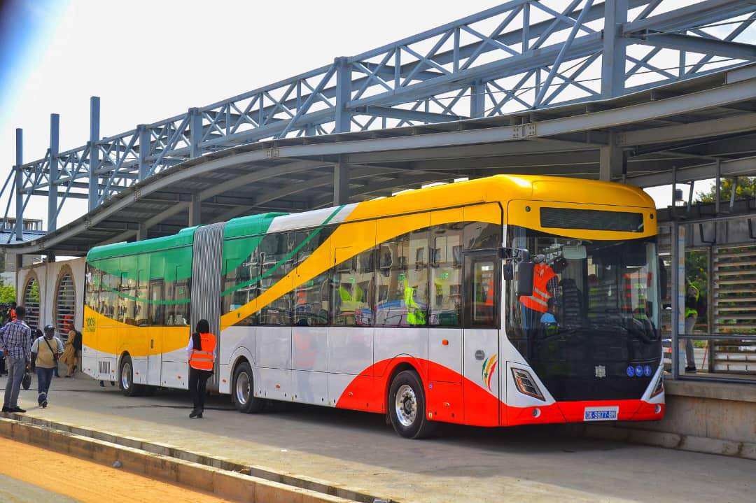 Transports urbains au Sénégal : cinq raisons de saluer l'arrivée du BRT à Dakar