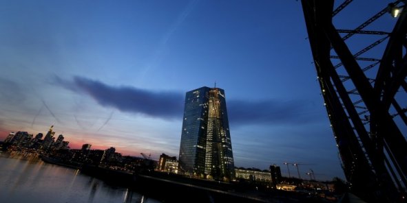 Grèce : la BCE durcit encore le ton