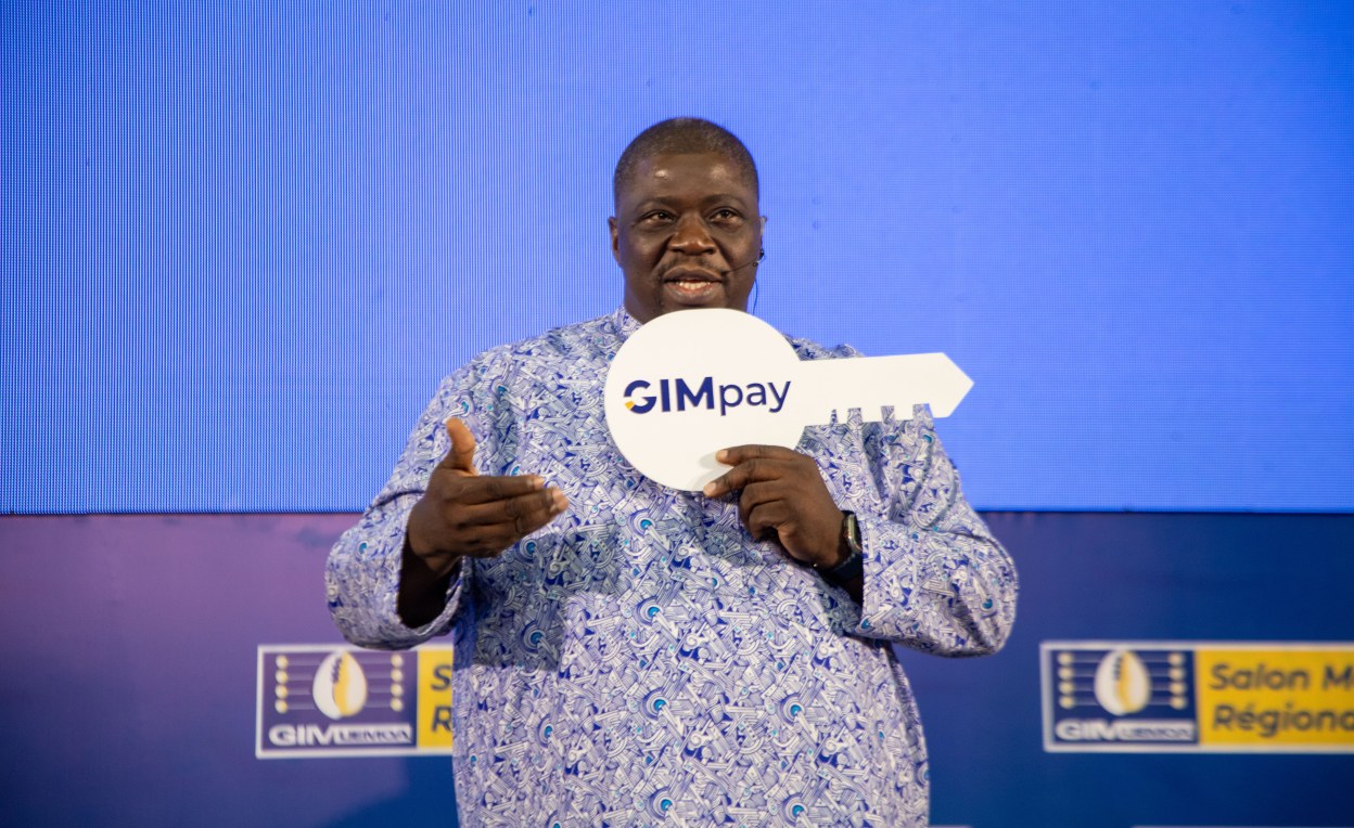 Minayegnan Coulibaly, Directeur Général du GIM-UEMOA, présente GIMpay à la cérémonie d'ouverture du Salon de la Monétique Régionale