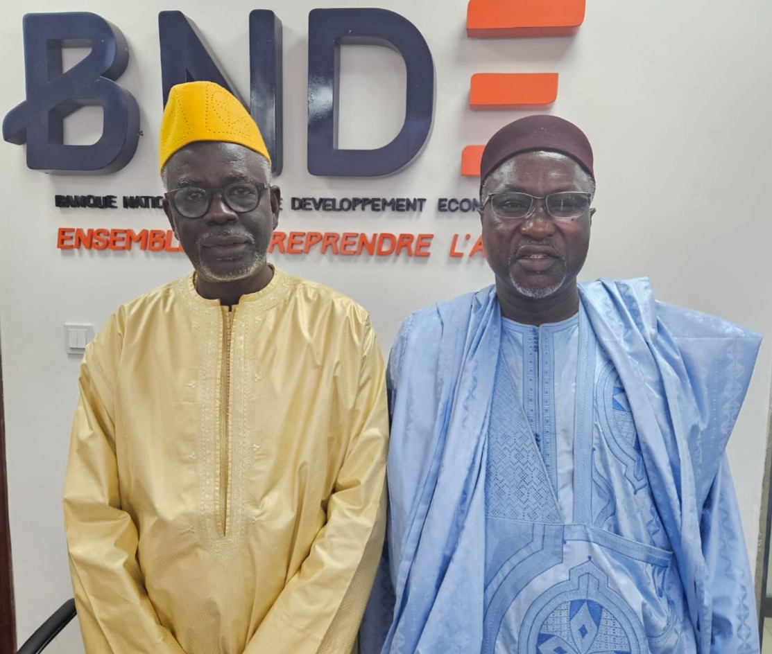 De gauche à droite Mamadou Sarr et  Mamadou Deme De gauche à droite Mamadou Sarr et  Mamadou Deme