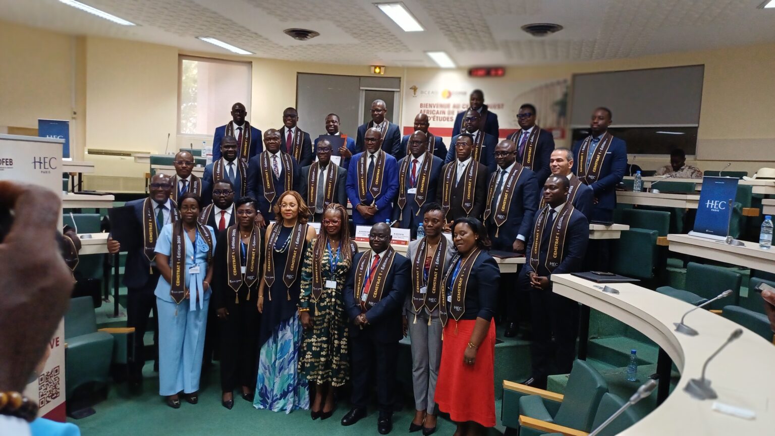Cemstrat 2025 : Une nouvelle génération de leaders bancaires et financiers africains à l’école du  Cofeb et  de Hec Paris