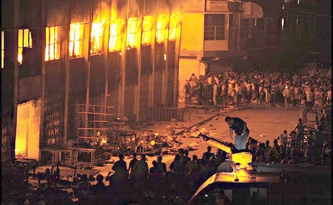 Sénégal : BRANCHEMENTS CLANDESTINS, ABSENCE DE BOUCHE D’INCENDIE DANS LES MARCHES : Un cocktail explosif