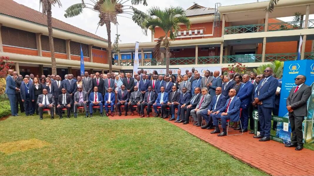 Symposium de l’Association des Banques centrales africaines : Le gouverneur Jean-Claude Kassi Brou partage l’expérience de l’Uemoa